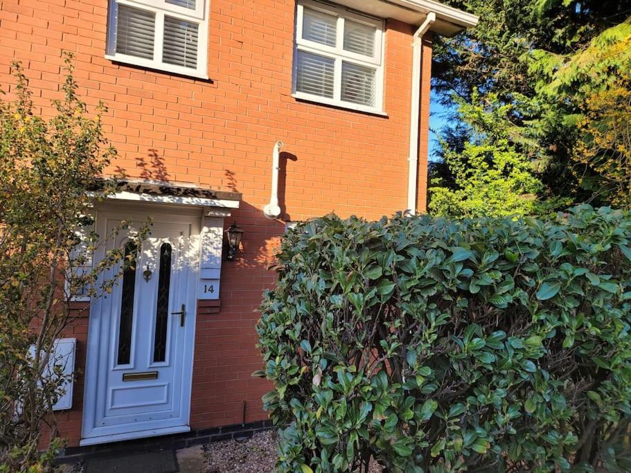 2 Bedroom End Of Terrace House Wellington  Exterior foto